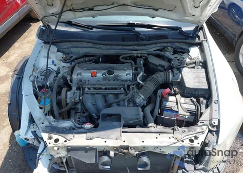 2012 Honda Accord 2.4 Ex-L из США, поврежденный, VIN 1HGCP2F84CA181993